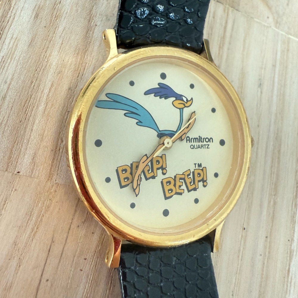 Armitron Warner Bros looney tunes roadrunner watch NEW BATTERY
